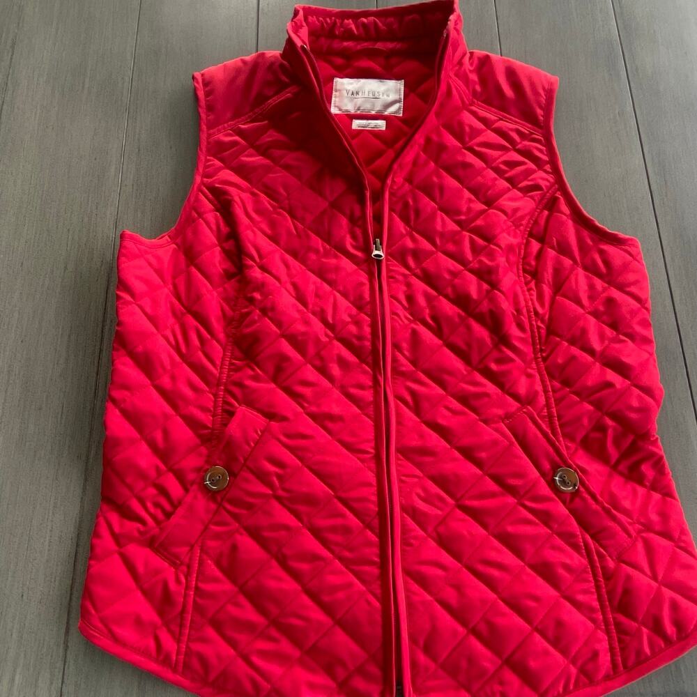 Van Heusen Red Quilted Vest • Sleeveless • Women’s Medium • Pockets